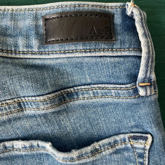 Abercrombie & Fitch Simone High Rise Ankle Jean Size 2 Denim - Picture 7 of 10